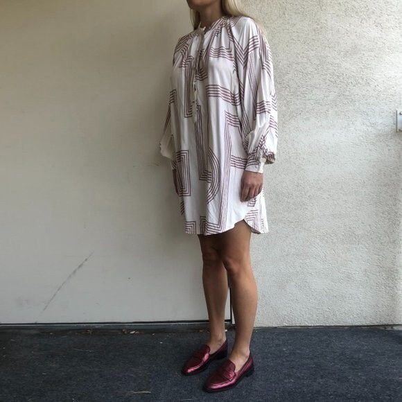 H&M Dress - Cream with Print - Size 4 - Picture 7 of 8